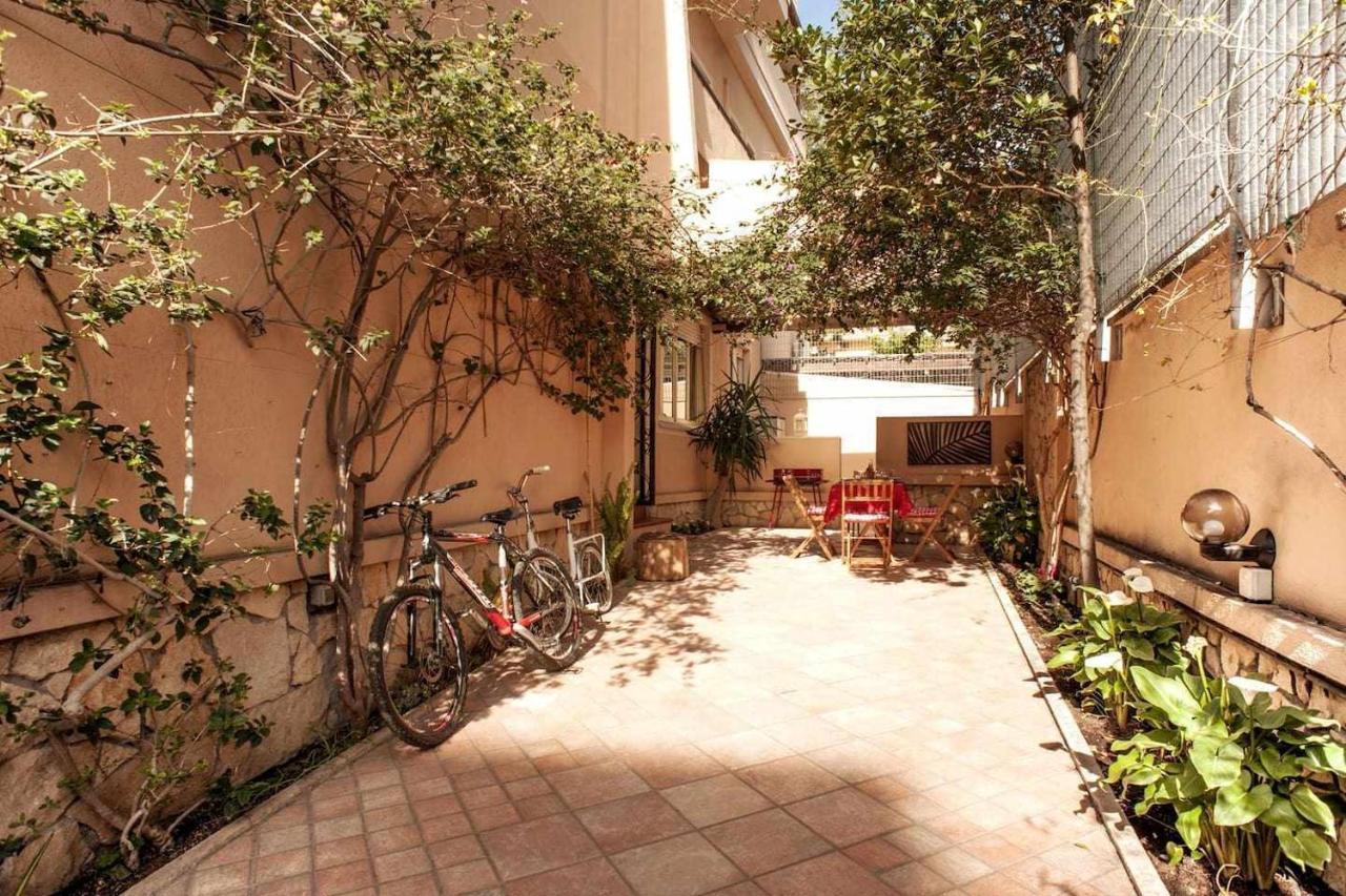 Elegante Villa Lu Centro Citta Con Parcheggio Κάλιαρι Δωμάτιο φωτογραφία